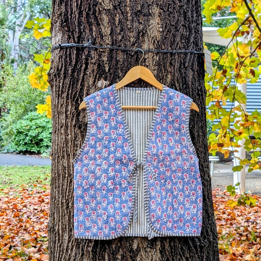 Blue petals vest jacket